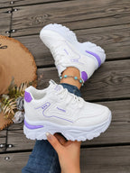 White Platform Casual Shoes Designed for Women, Featuring a Non-Slip Thick Sole, Breathable and Comfortable, Suitable for Daily Wear, Dates, and Street Style Outfits, Versatile and Durable for All Seasons.